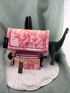 Victoria's Secret Pink & Coral Floral Wristlet with Matching Card Holder | NWT